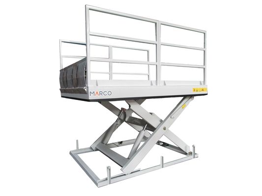 Özelleştirme M3-025130-D2K Handrail ve Yükleme Flap ile Yükleme Dock Masası